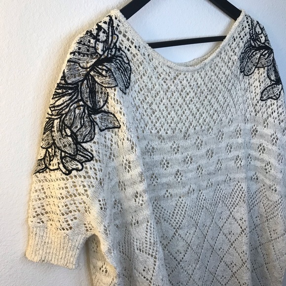 Anthropologie (Knitted & Knotted) Poncho - Picture 3 of 4